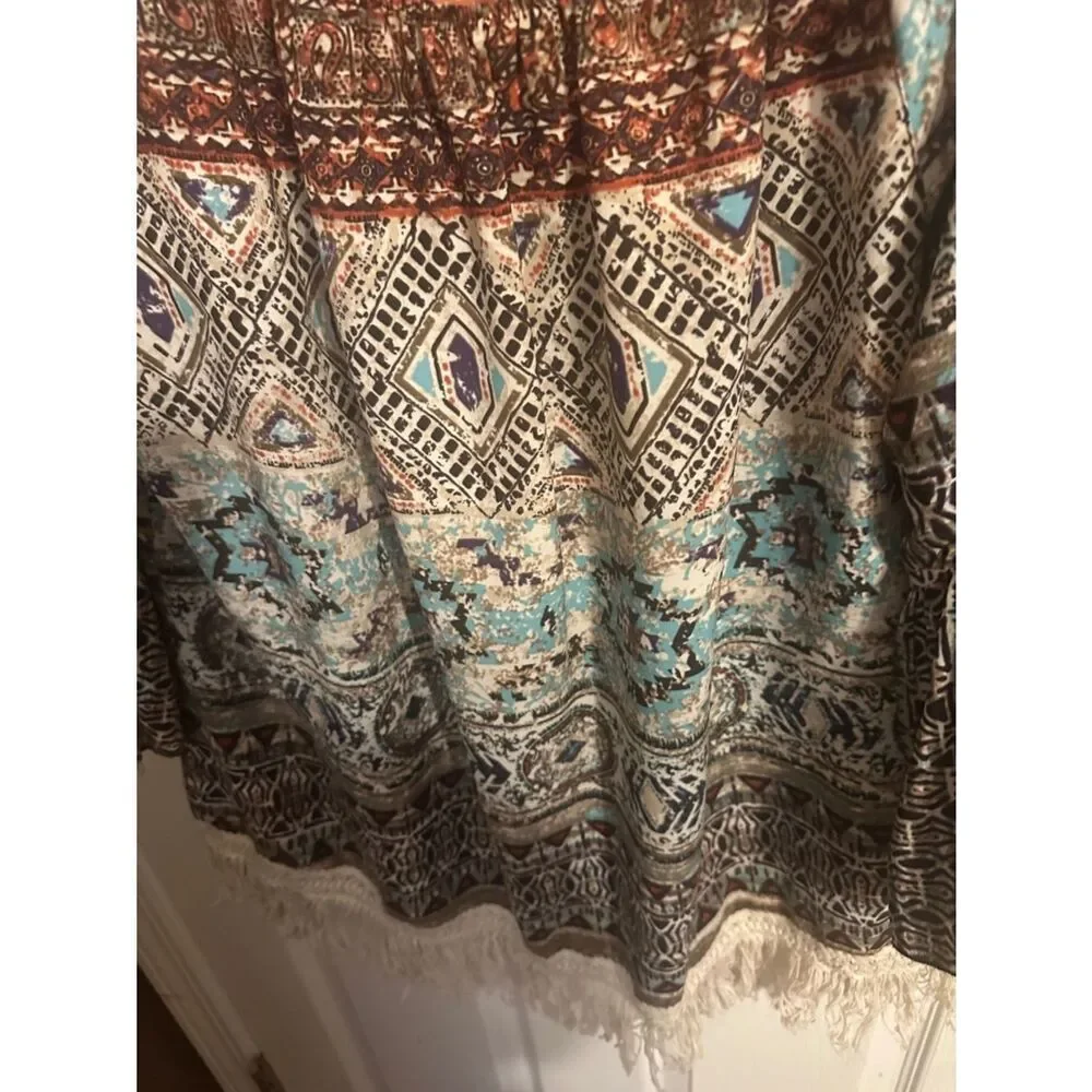 Ali Miles Boho Printed Fringe-Hem Peasant Top in Multicolor 1x - Picture 4 of 9